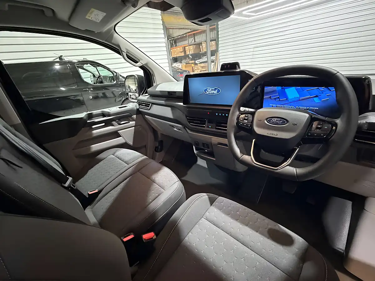 Used 2026 Ford Transit Custom 280 Limited Agate Black (metallic Colour) - Interior and Exterior details 20