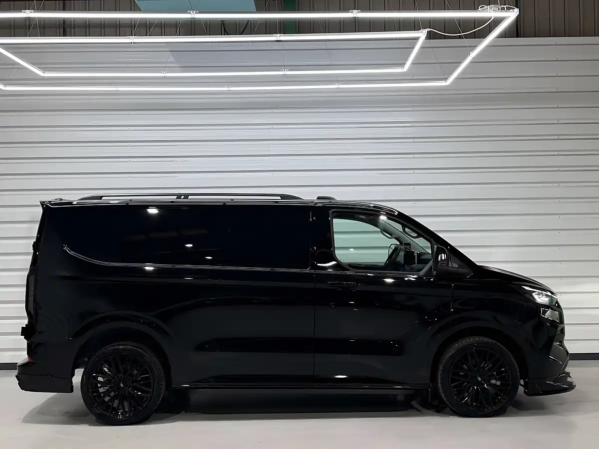 Used 2026 Ford Transit Custom 280 Limited Agate Black (metallic Colour) - Interior and Exterior details 6