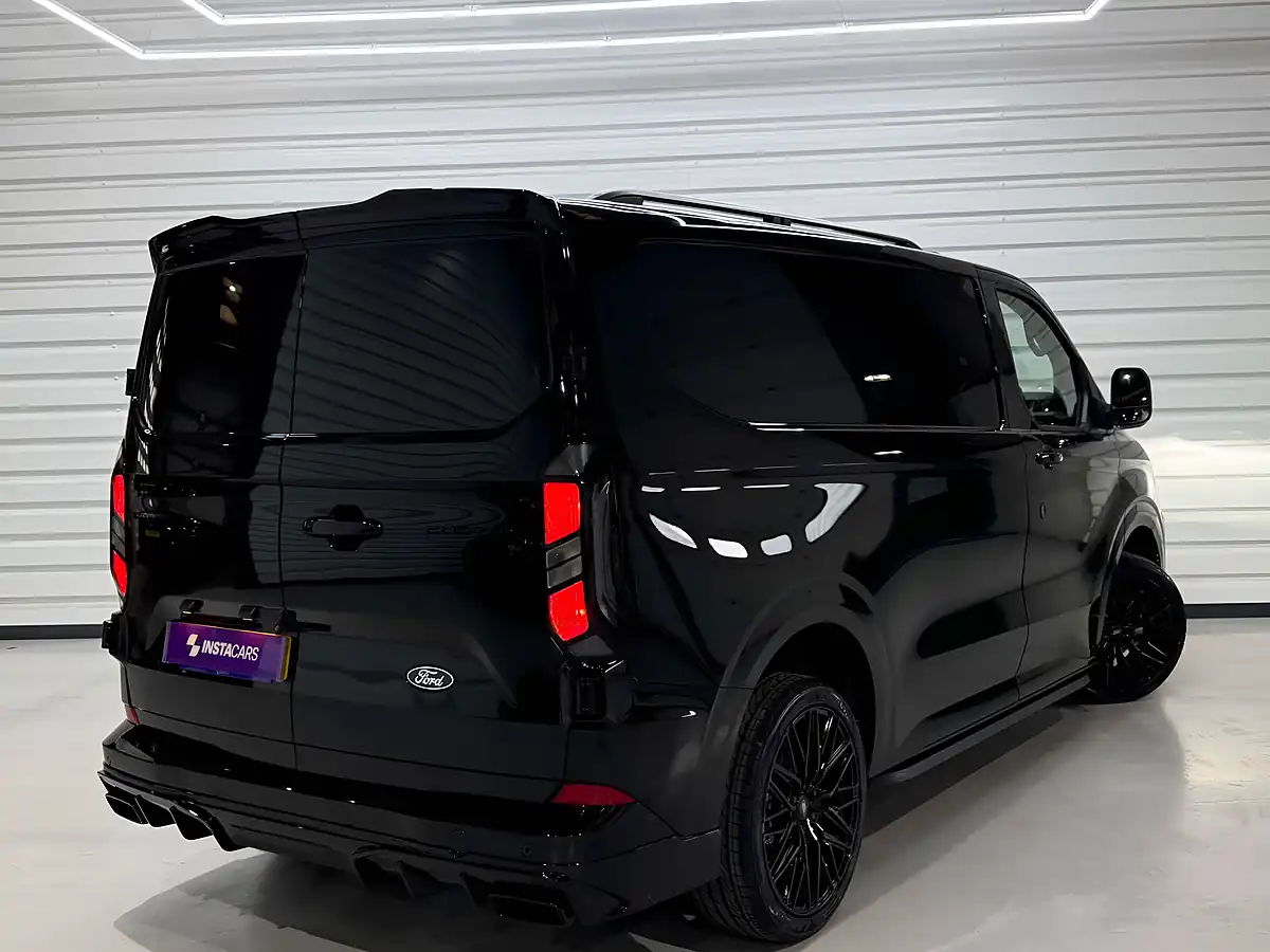 Used 2026 Ford Transit Custom 280 Limited Agate Black (metallic Colour) - Interior and Exterior details 8