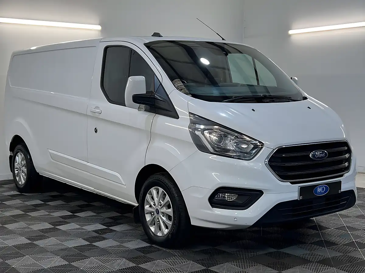 Used 2026 Ford Transit Custom 300 Limited Frozen White - Interior and Exterior details 20