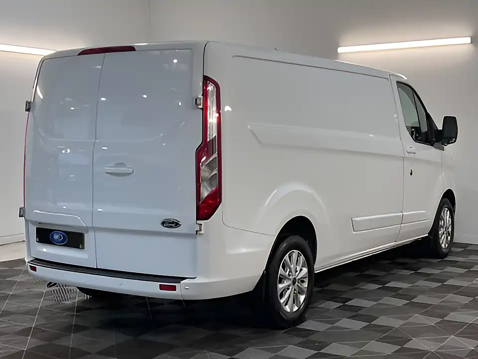 Used 2026 Ford Transit Custom 300 Limited Frozen White - Interior and Exterior details 3