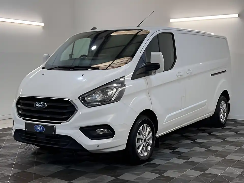 Used 2026 Ford Transit Custom 300 Limited Frozen White - Interior and Exterior details 8