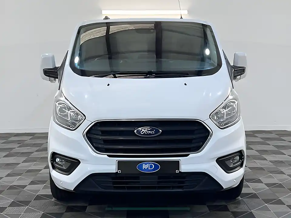 Used 2026 Ford Transit Custom 300 Limited Frozen White - Interior and Exterior details 9