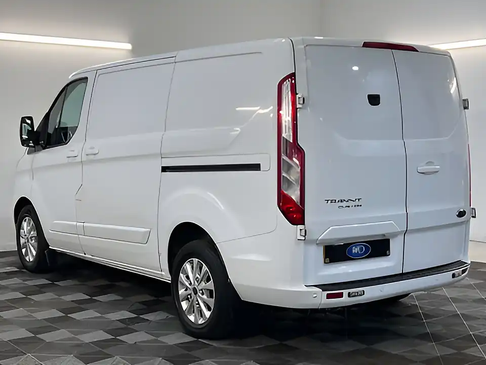 Used 2026 Ford Transit Custom 300 Limited Frozen White - Interior and Exterior details 7