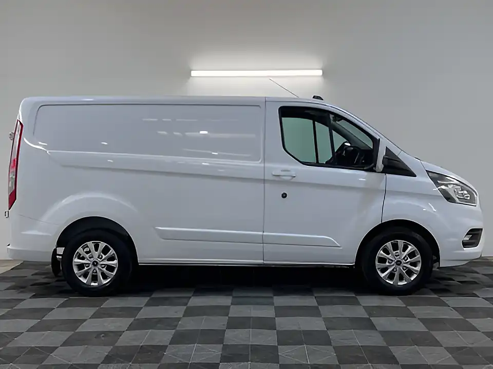 Used 2026 Ford Transit Custom 300 Limited Frozen White - Interior and Exterior details 2
