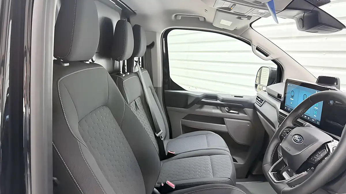 Used 2026 Ford Transit Custom 320 Limited Agate Black - Interior and Exterior details 15
