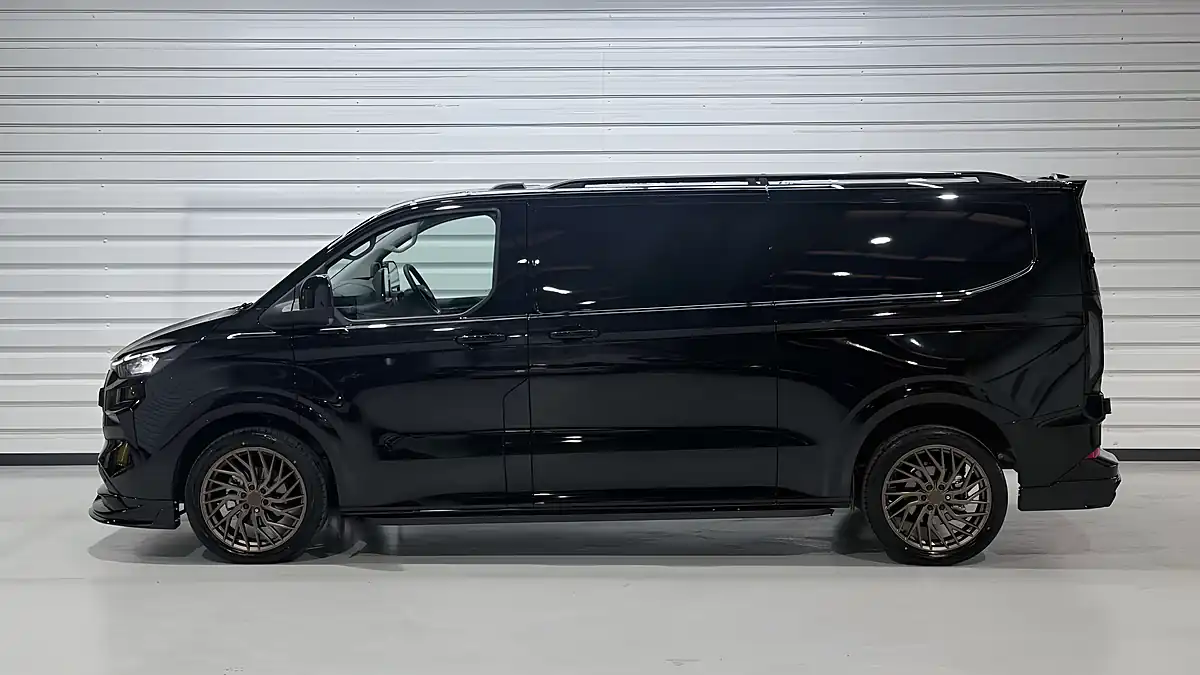 Used 2026 Ford Transit Custom 320 Limited Agate Black - Interior and Exterior details 7
