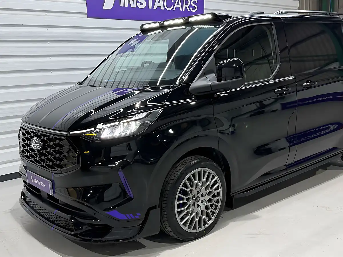 Used 2026 Ford Transit Custom Limited Agate Black - Interior and Exterior details 7