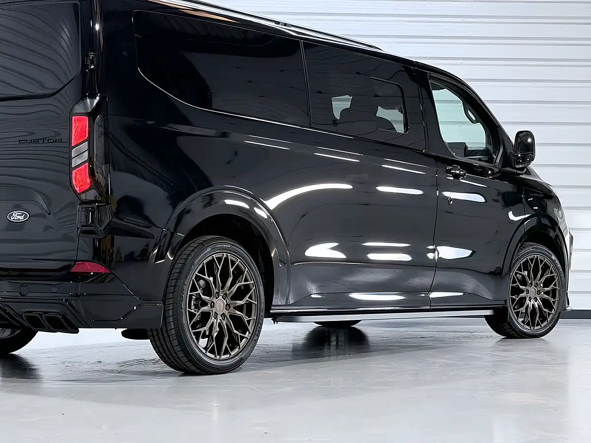 Used 2026 Ford Transit Custom Limited Agate Black - Interior and Exterior details 7
