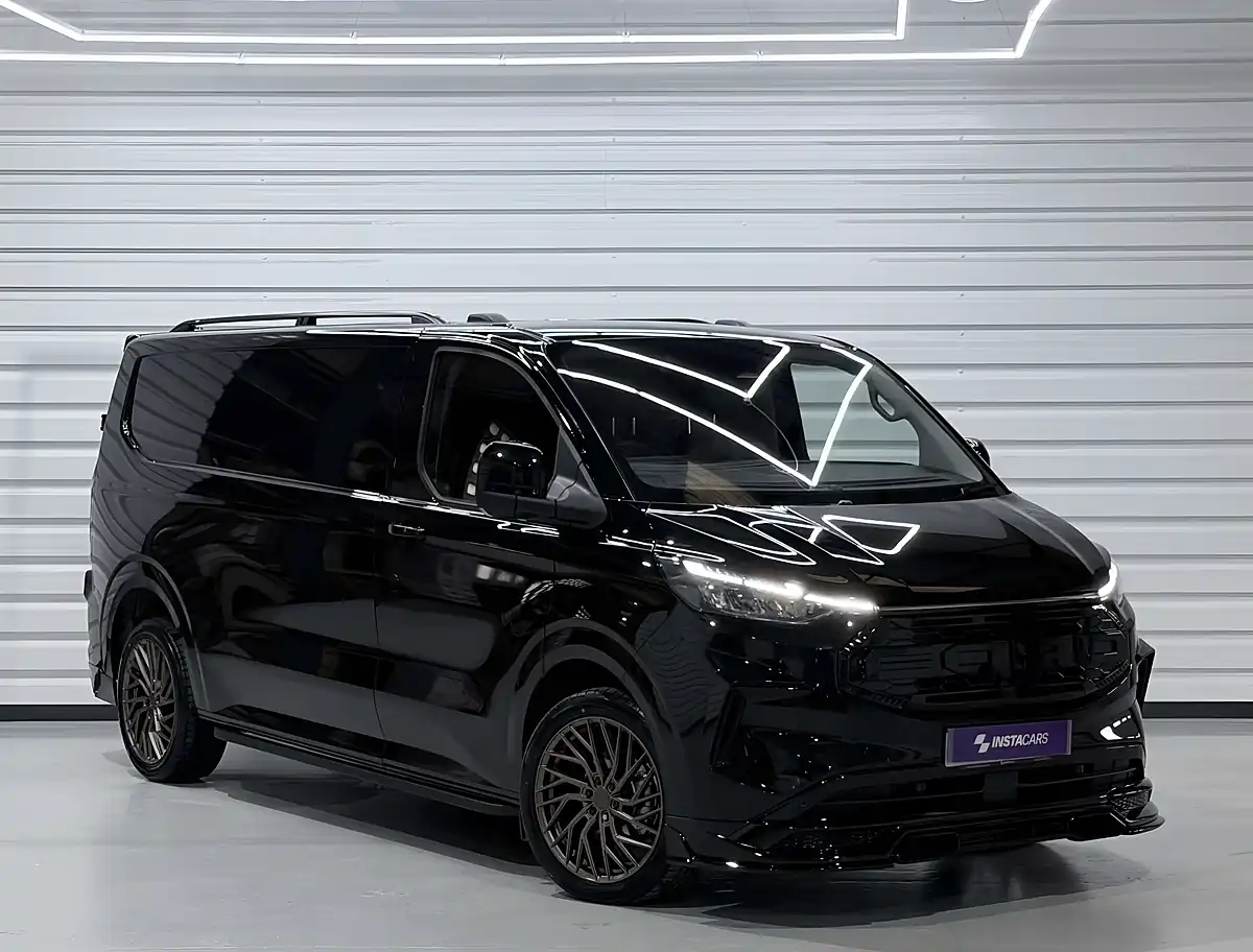 Used 2026 Ford Transit Custom Limited Black - Interior and Exterior details 12