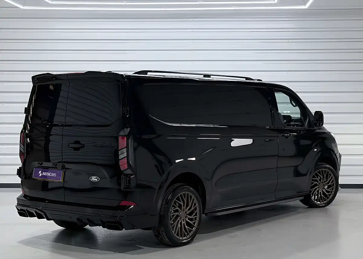 Used 2026 Ford Transit Custom Limited Black - Interior and Exterior details 14