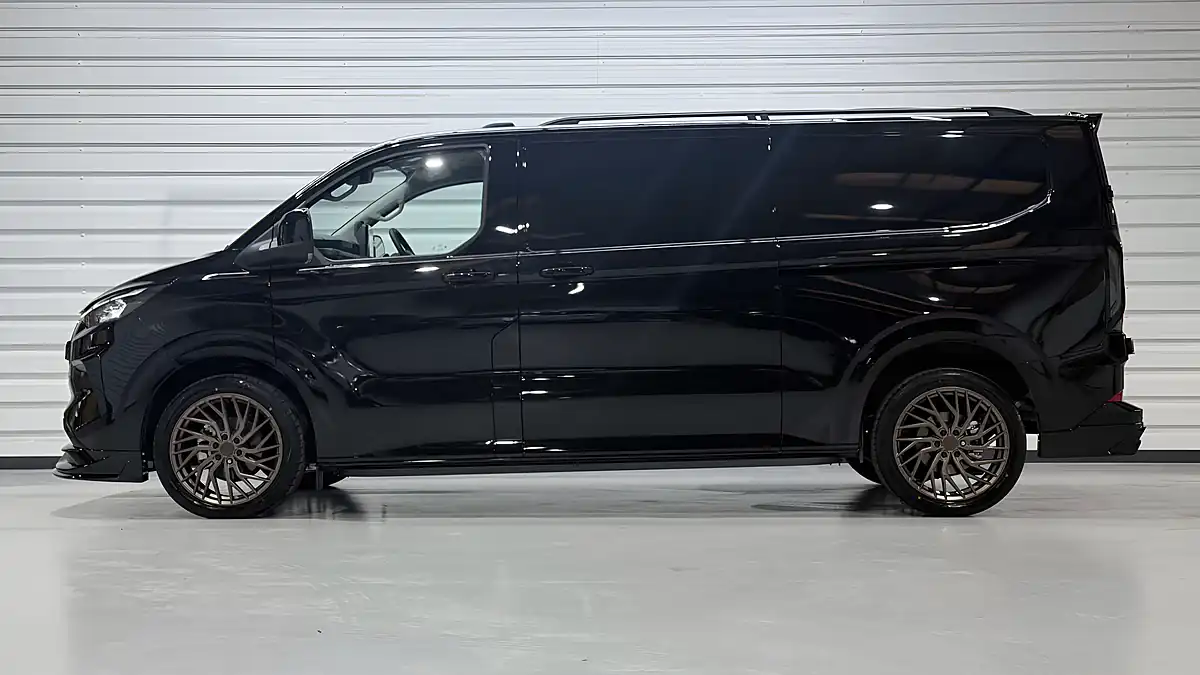 Used 2026 Ford Transit Custom Limited Black - Interior and Exterior details 3