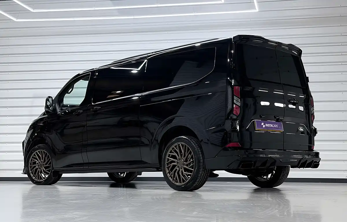 Used 2026 Ford Transit Custom Limited Black - Interior and Exterior details 10