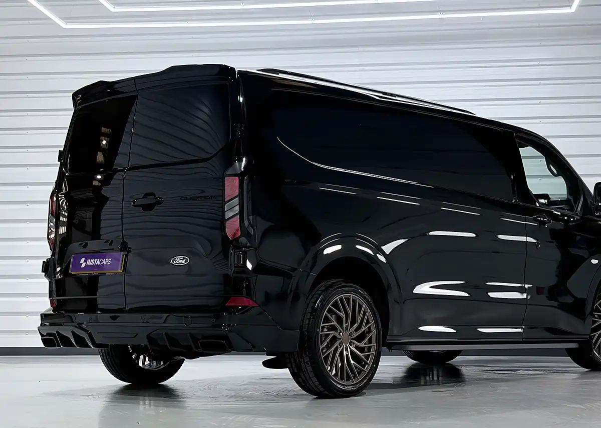Used 2026 Ford Transit Custom Limited Black - Interior and Exterior details 7