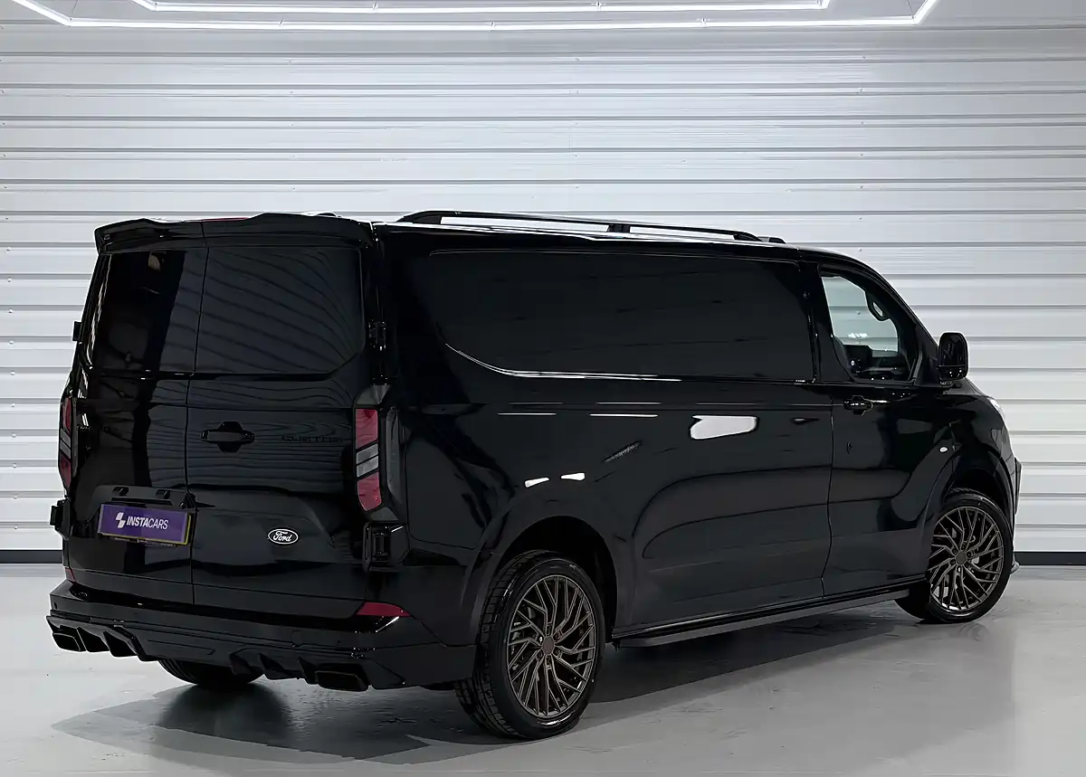 Used 2026 Ford Transit Custom Limited Black - Interior and Exterior details 8