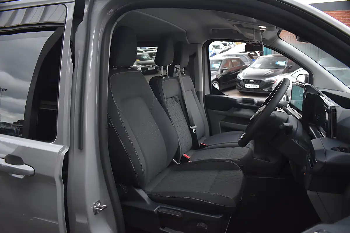Used 2026 Ford Transit Custom Limited Crew Van Double Cab Grey Matter - Interior and Exterior details 13