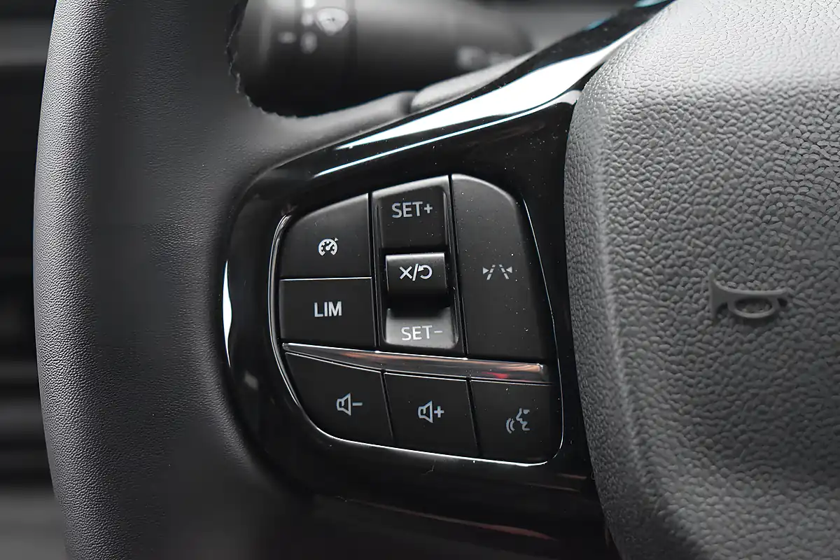 Used 2026 Ford Transit Custom Limited Crew Van Grey Matter - Interior and Exterior details 16