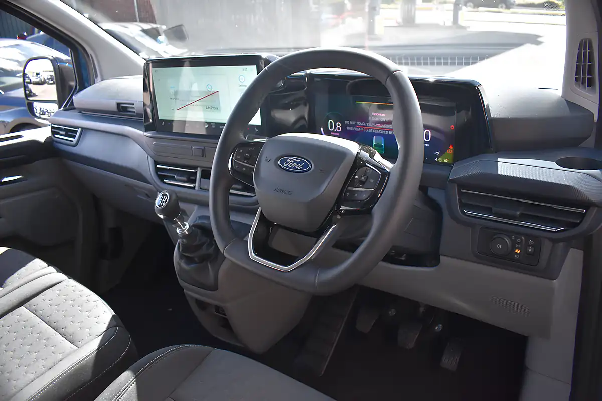 Used 2026 Ford Transit Custom Limited Digital Blue Aqua - Interior and Exterior details 8