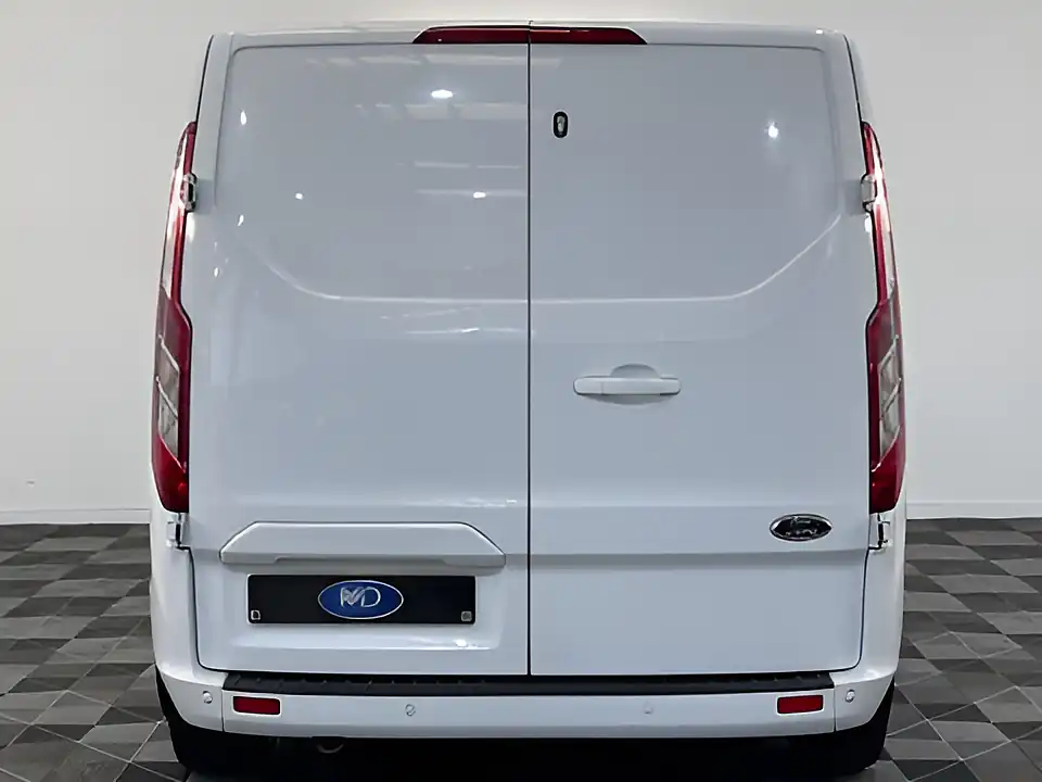 Used 2026 Ford Transit Custom Limited Frozen White - Interior and Exterior details 5