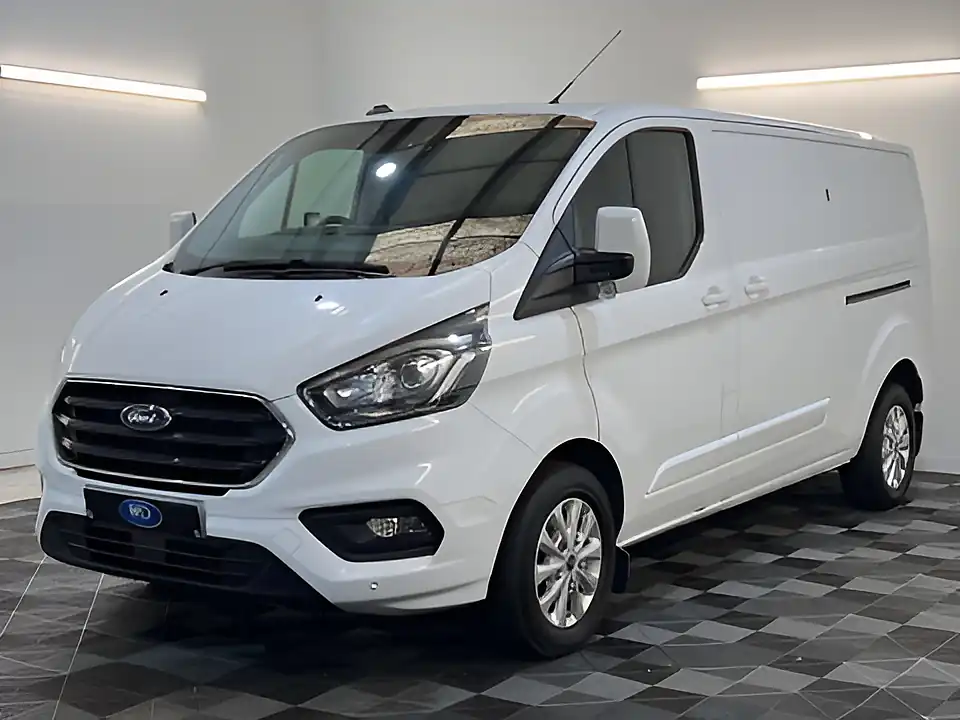 Used 2026 Ford Transit Custom Limited Frozen White - Interior and Exterior details 8
