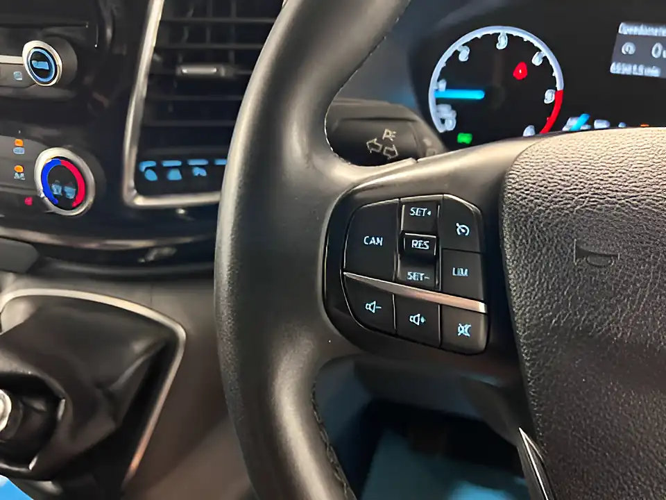 Used 2026 Ford Transit Custom Limited Frozen White (solid Colour) - Interior and Exterior details 12