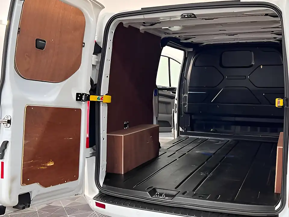 Used 2026 Ford Transit Custom Limited Frozen White (solid Colour) - Interior and Exterior details 14