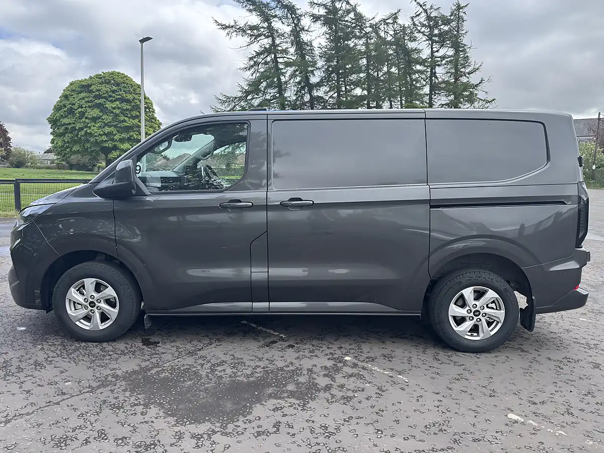 Used 2026 Ford Transit Custom Limited Grey - Interior and Exterior details 11