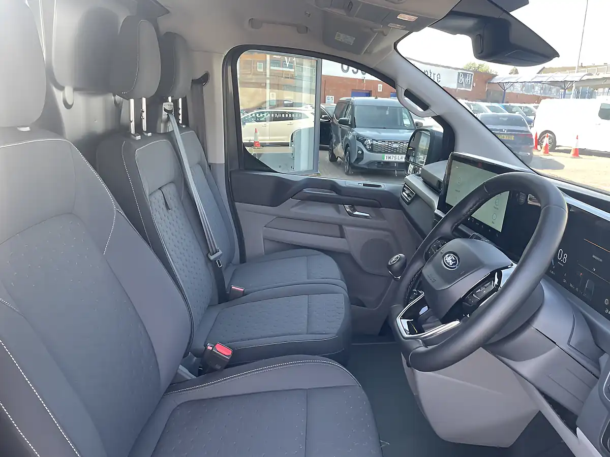 Used 2026 Ford Transit Custom Limited L2H1 P/V Grey - Interior and Exterior details 4