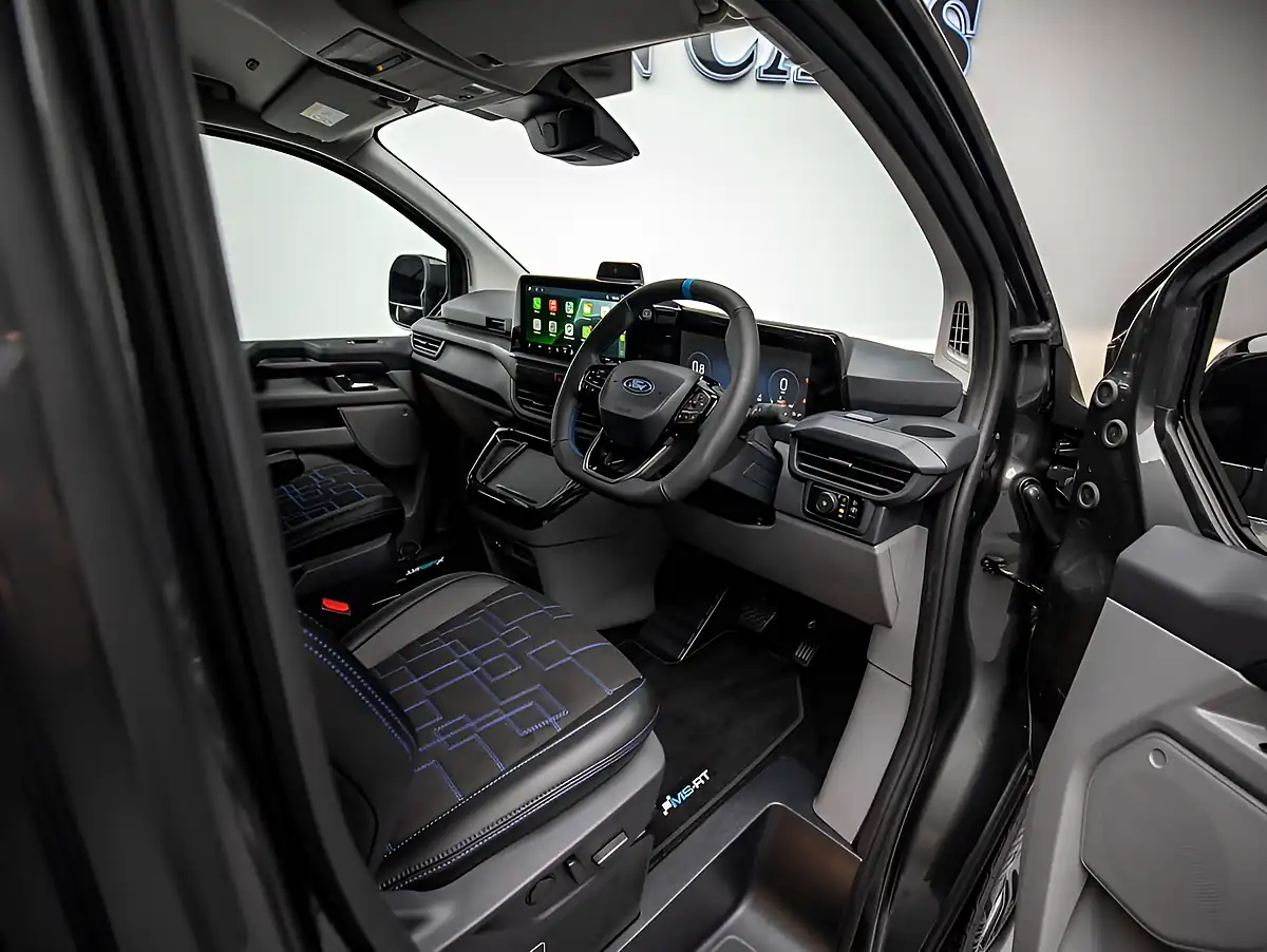 Used 2026 Ford Transit Custom Ms-Rt Crew Van Double Cab Grey - Interior and Exterior details 15