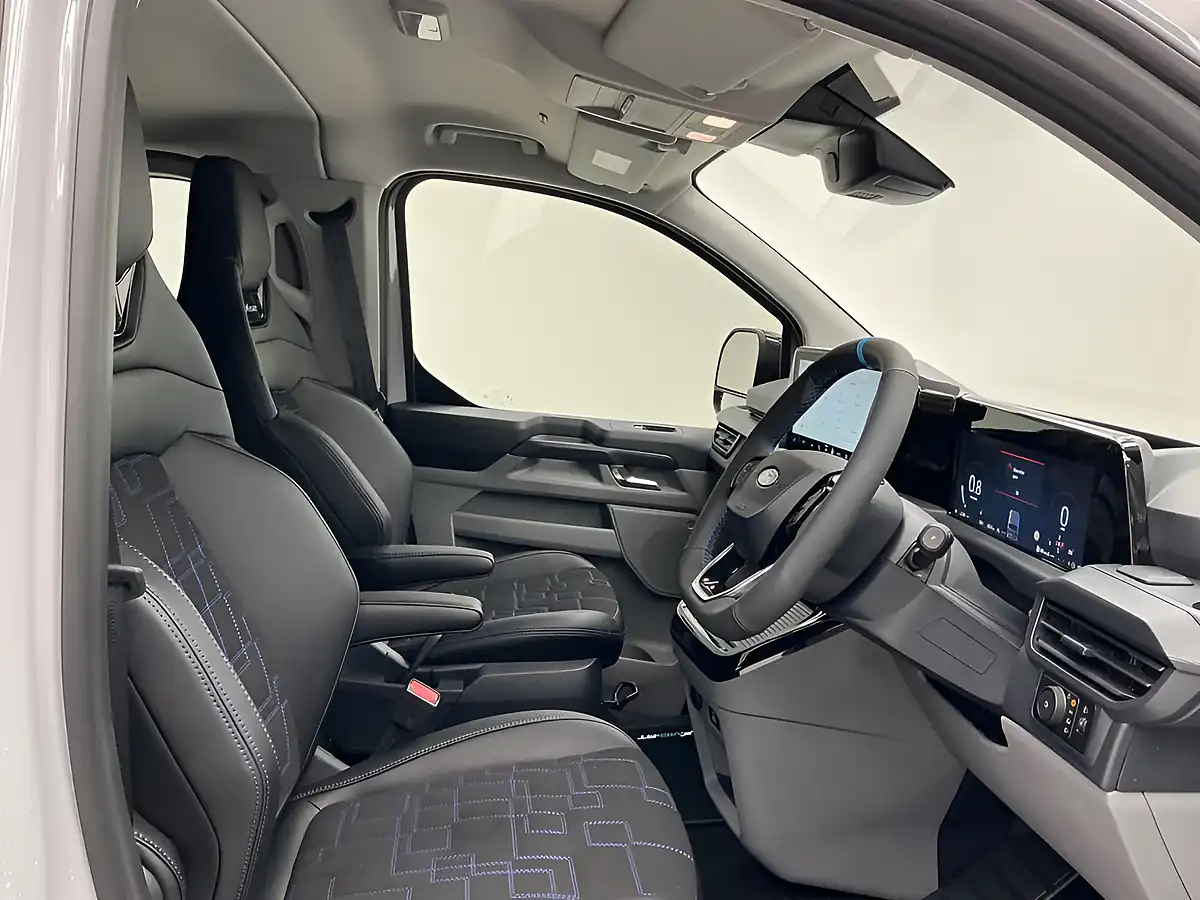 Used 2026 Ford Transit Custom Ms-Rt Crew Van Double Cab Grey - Interior and Exterior details 12