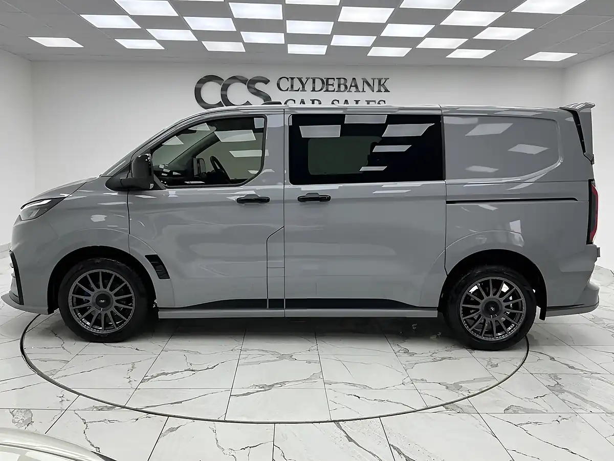 Used 2026 Ford Transit Custom Ms-Rt Crew Van Double Cab Grey - Interior and Exterior details 4