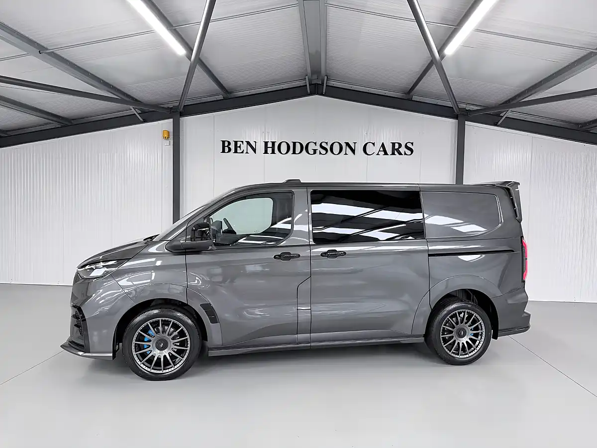 Used 2026 Ford Transit Custom Ms-Rt Crew Van Double Cab Magnetic Grey Metallic - Interior and Exterior details 3