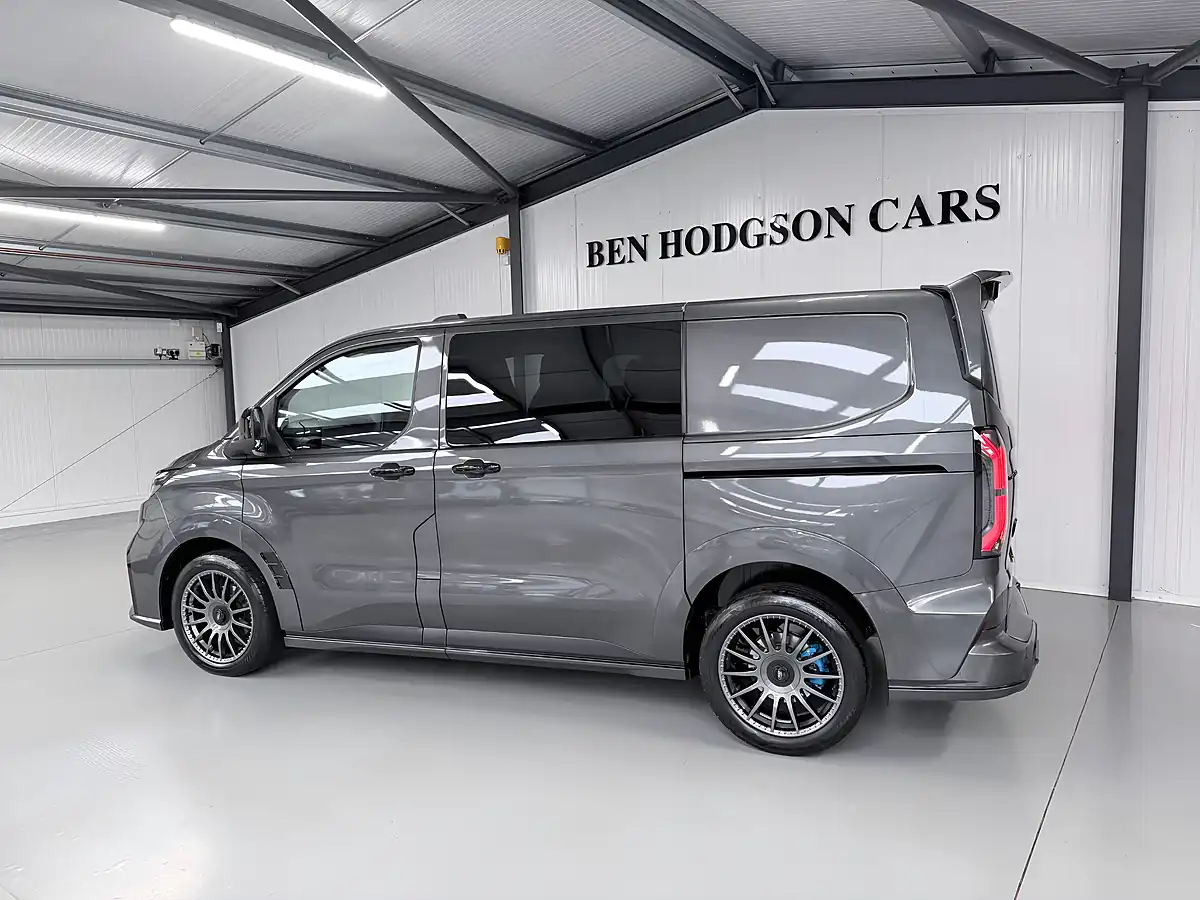 Used 2026 Ford Transit Custom Ms-Rt Crew Van Double Cab Magnetic Grey Metallic - Interior and Exterior details 4