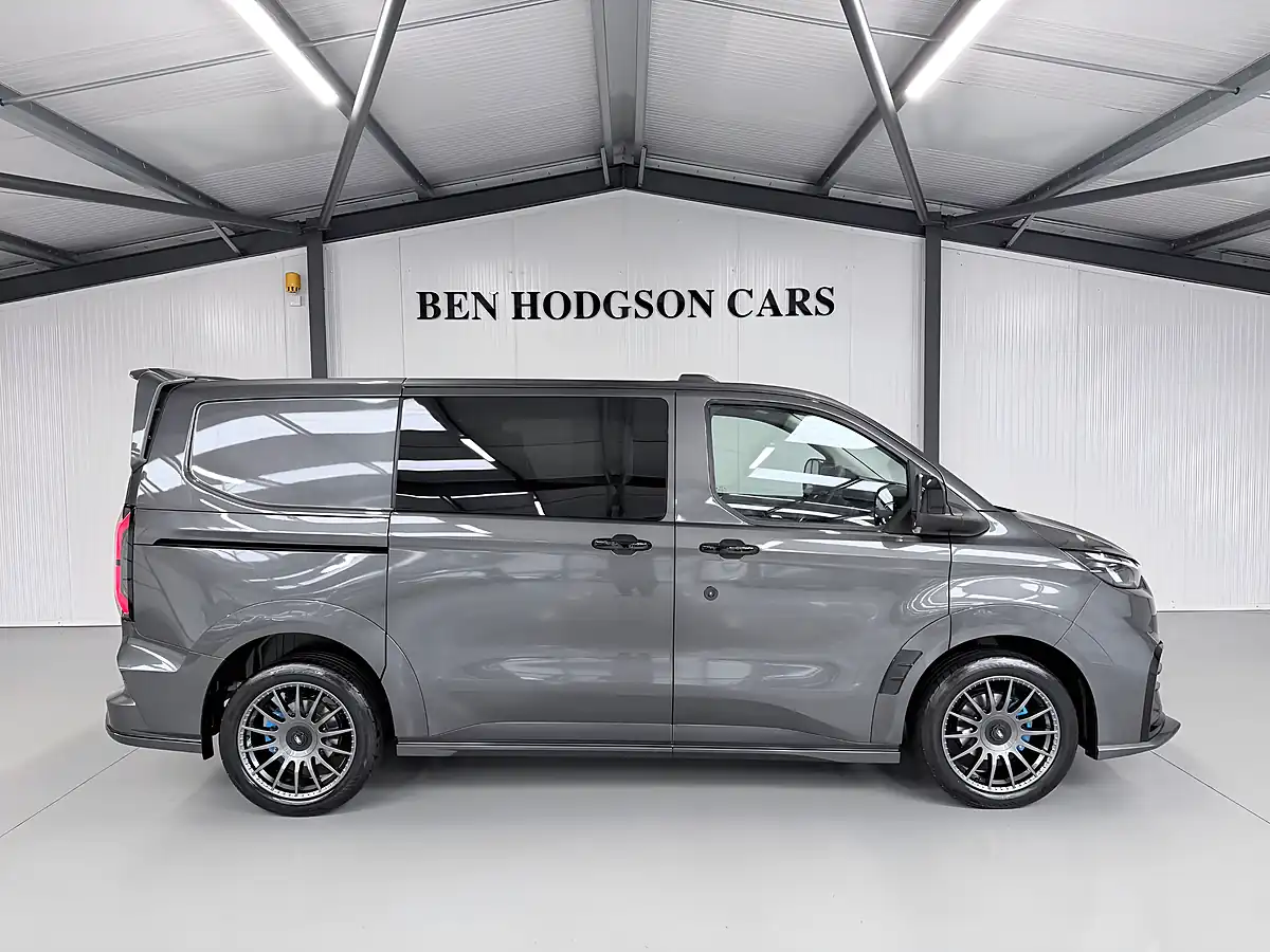 Used 2026 Ford Transit Custom Ms-Rt Crew Van Double Cab Magnetic Grey Metallic - Interior and Exterior details 5