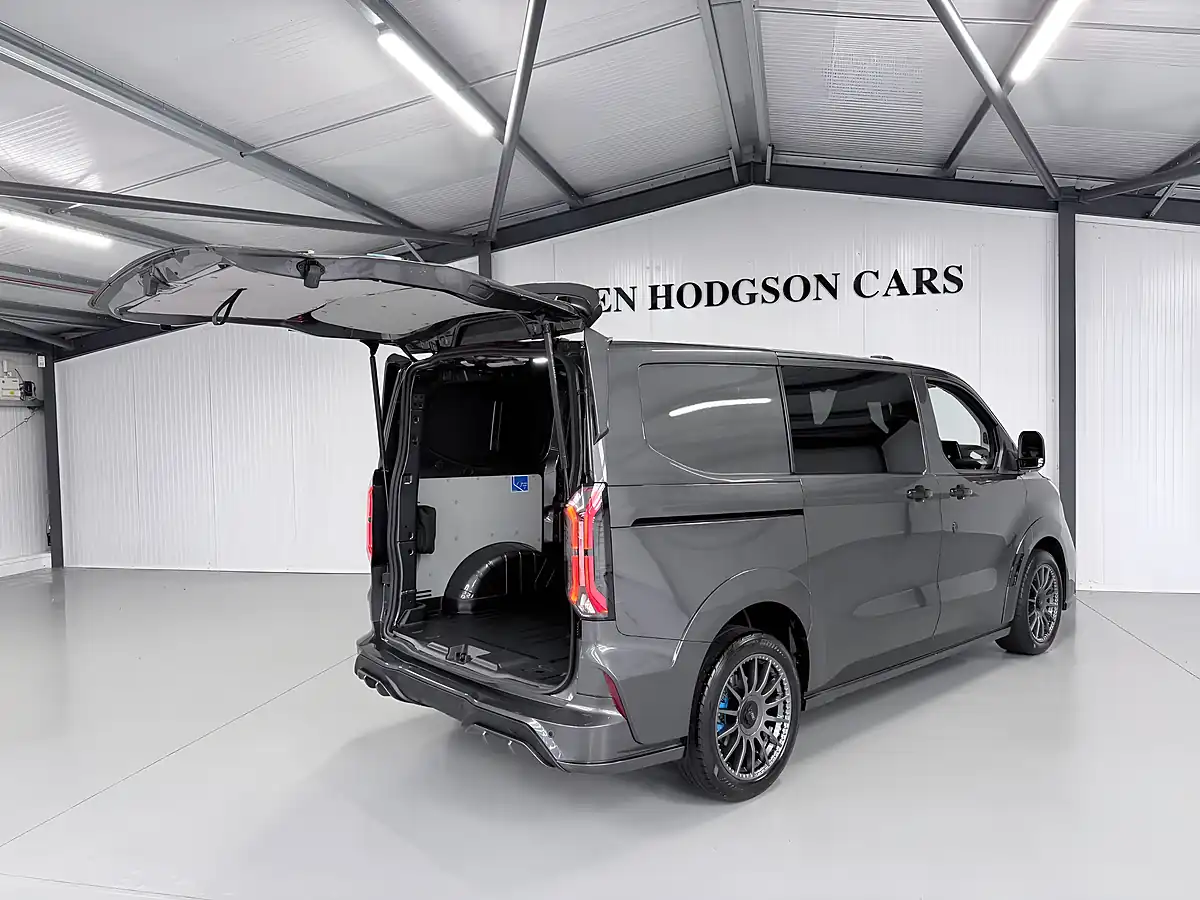 Used 2026 Ford Transit Custom Ms-Rt Crew Van Double Cab Magnetic Grey Metallic - Interior and Exterior details 9