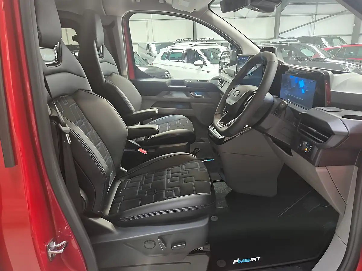 Used 2026 Ford Transit Custom Ms-Rt Ms-Rt Crew Van Double Cab Red - Interior and Exterior details 16