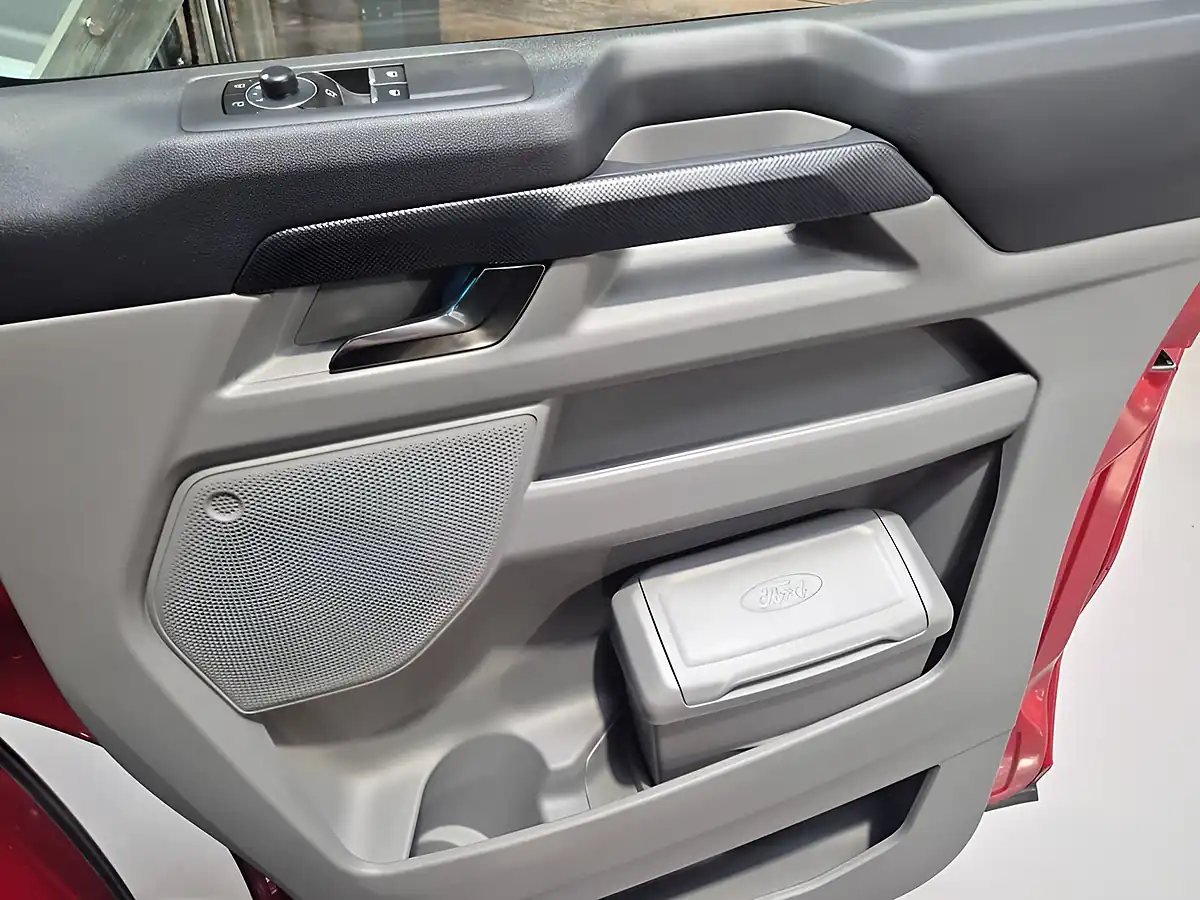 Used 2026 Ford Transit Custom Ms-Rt Ms-Rt Crew Van Double Cab Red - Interior and Exterior details 20