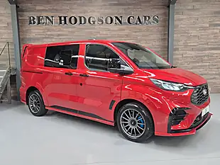 Used 2026 Ford Transit Custom Ms-Rt Ms-Rt Crew Van Double Cab Red - Interior and Exterior details 4