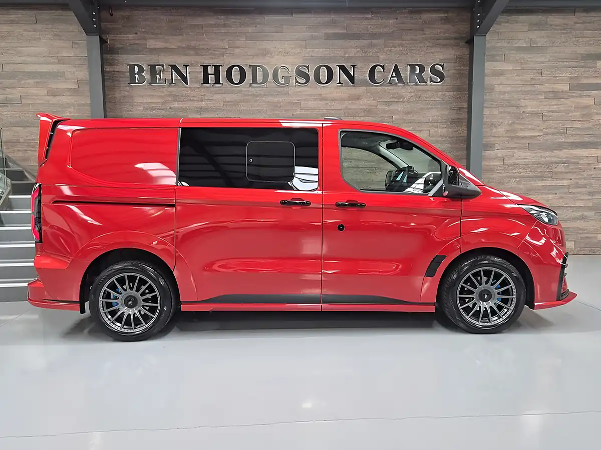 Used 2026 Ford Transit Custom Ms-Rt Ms-Rt Crew Van Double Cab Red - Interior and Exterior details 5