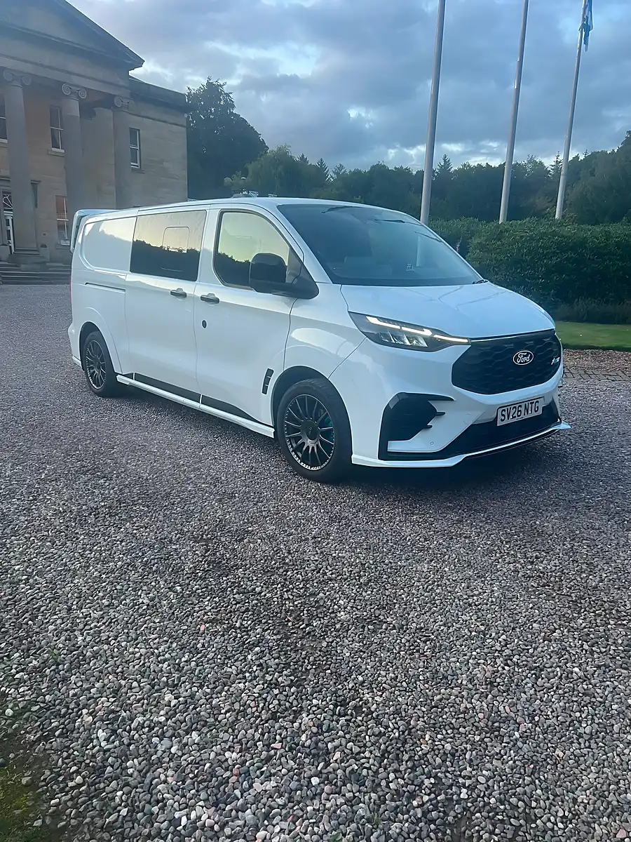Used 2026 Ford Transit Custom Ms-Rt White - Front View
