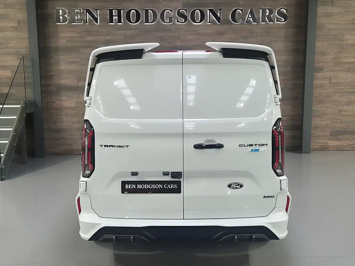 Used 2026 Ford Transit Custom Msrt Frozen White - Interior and Exterior details 11