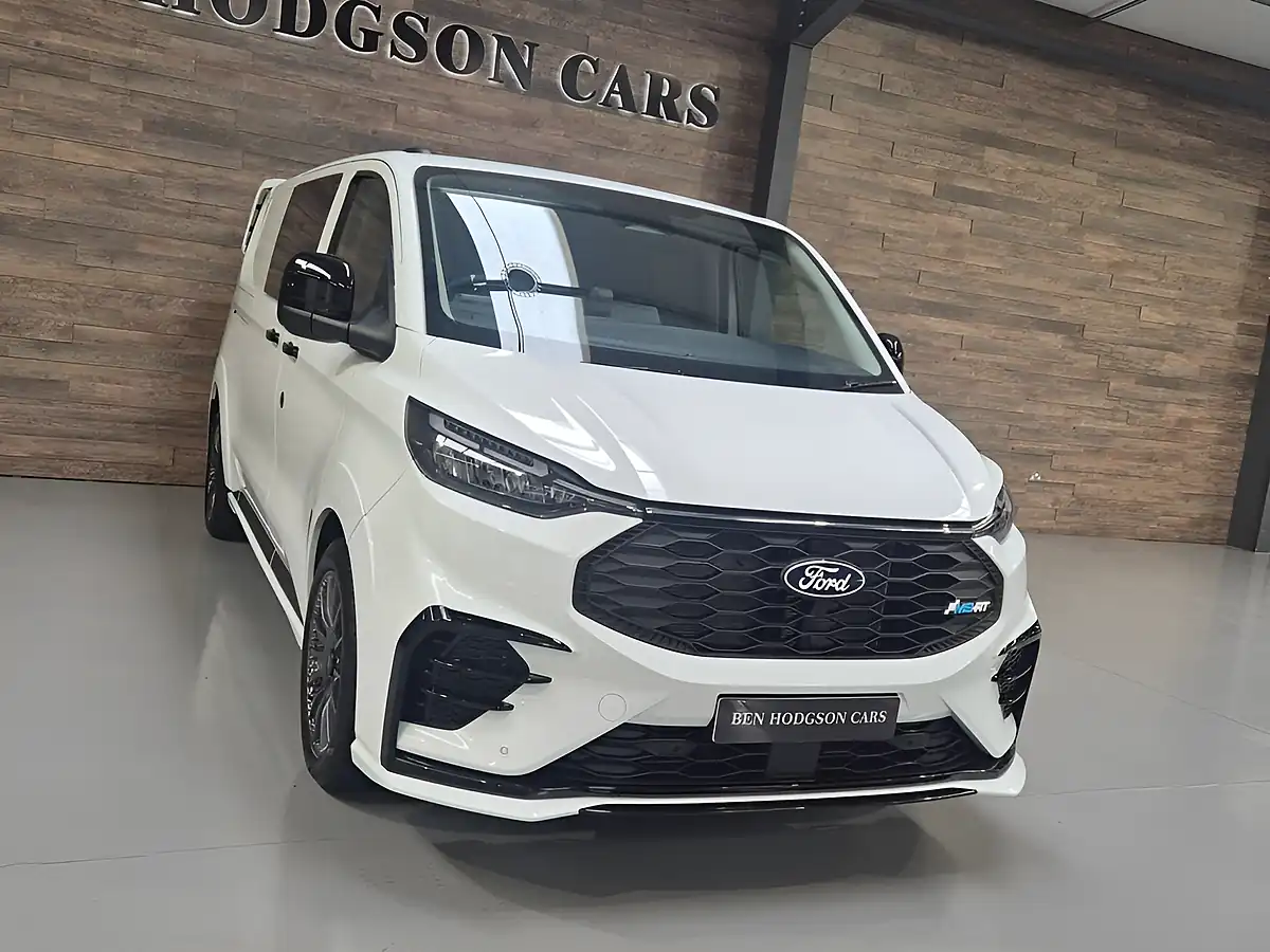 Used 2026 Ford Transit Custom Msrt Frozen White - Interior and Exterior details 4