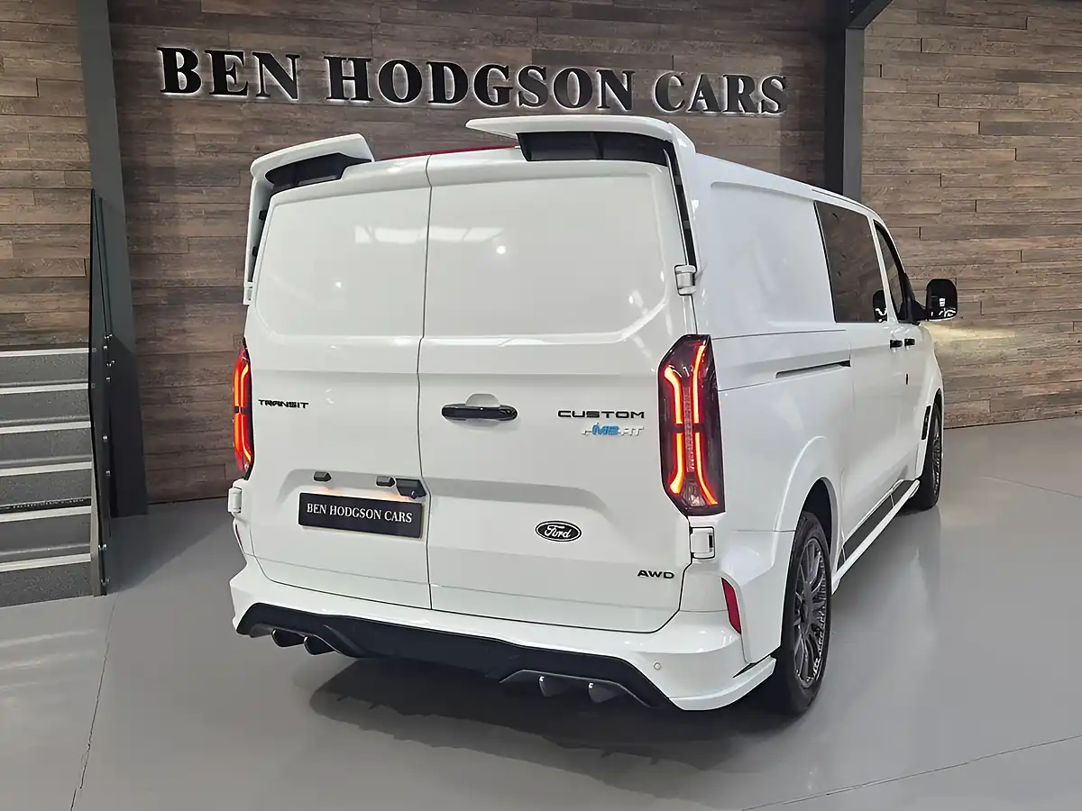 Used 2026 Ford Transit Custom Msrt Frozen White - Interior and Exterior details 9