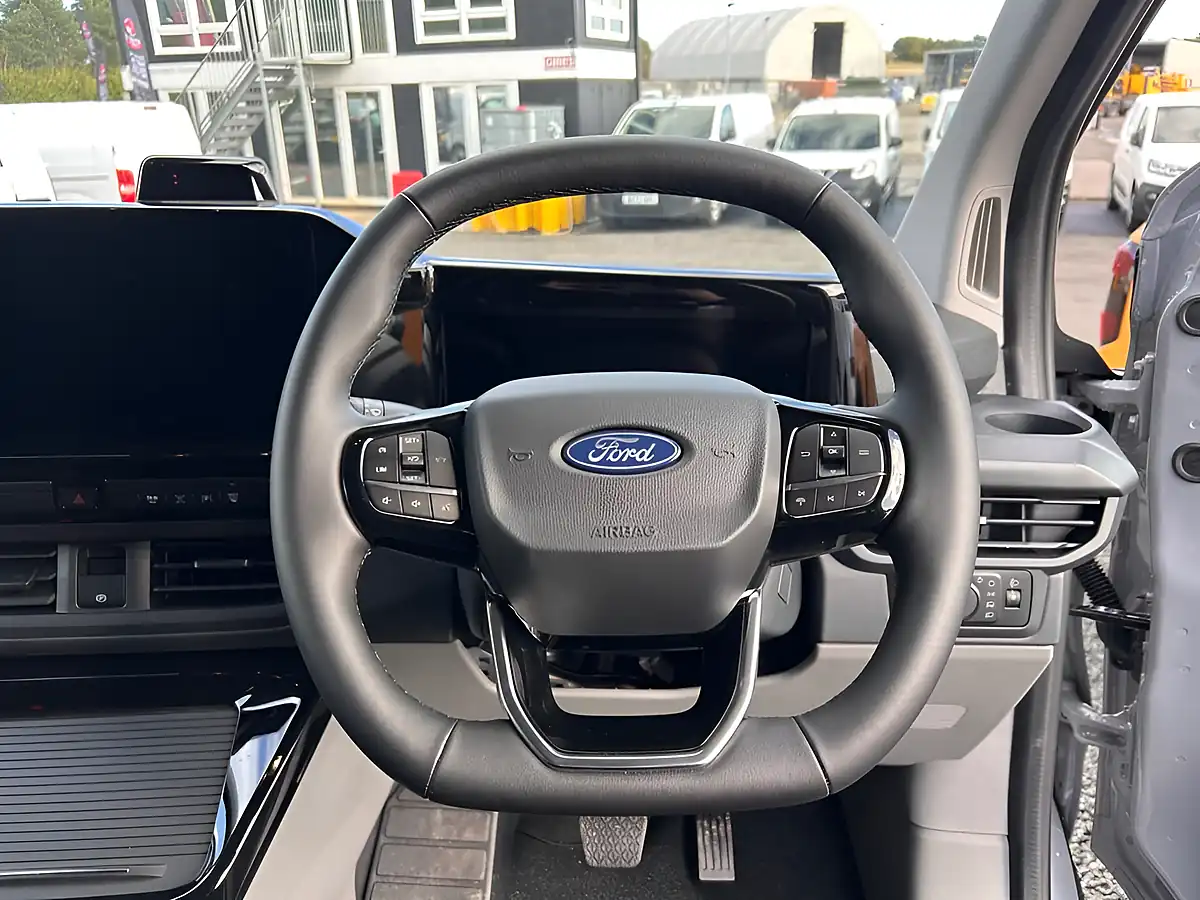 Used 2026 Ford Transit Custom Sport Crew Van Double Cab Grey - Interior and Exterior details 10