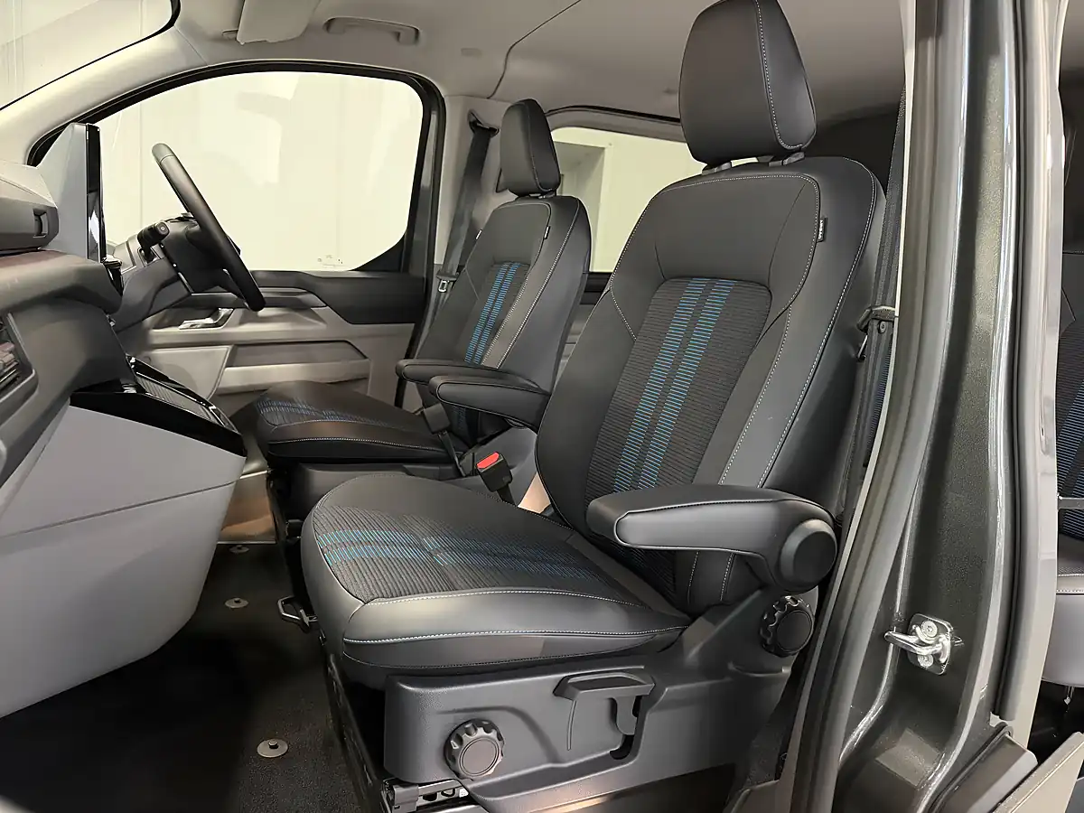 Used 2026 Ford Transit Custom Sport Crew Van Magnetic Grey Metallic - Interior and Exterior details 14
