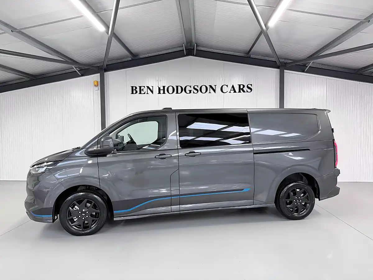 Used 2026 Ford Transit Custom Sport Crew Van Magnetic Grey Metallic - Interior and Exterior details 3