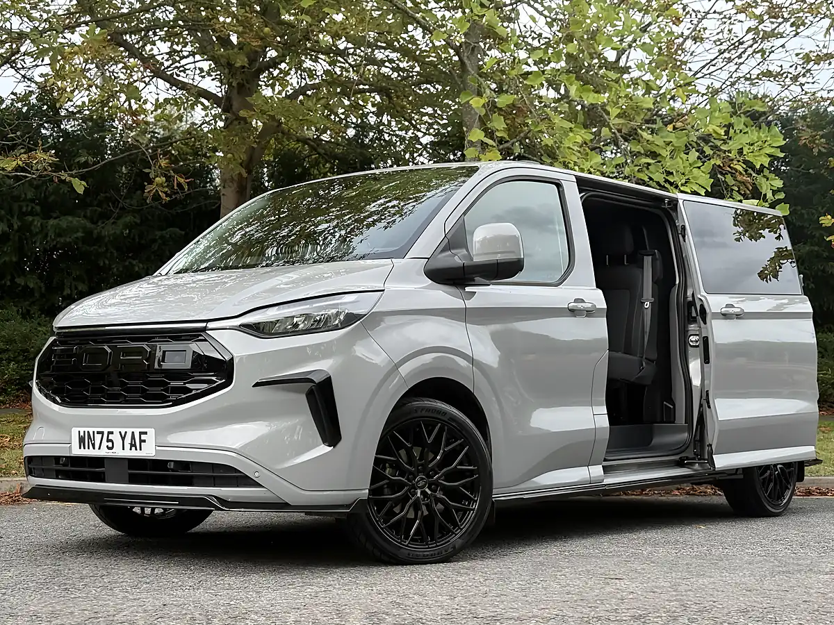 Used 2026 Ford Transit Custom V710 Limited Grey - Front View