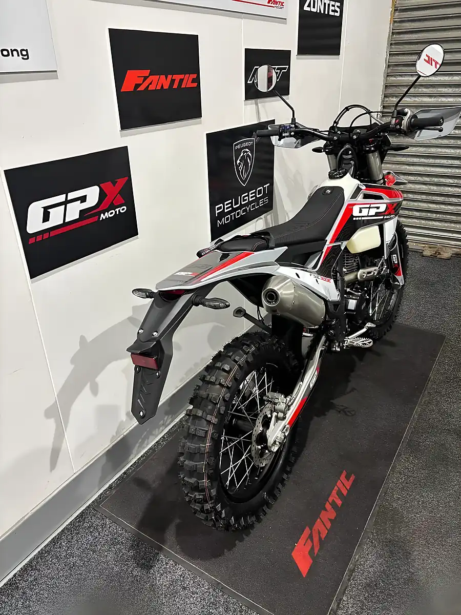 Used 2026 Gpx Moto 300 - Interior and Exterior details 4