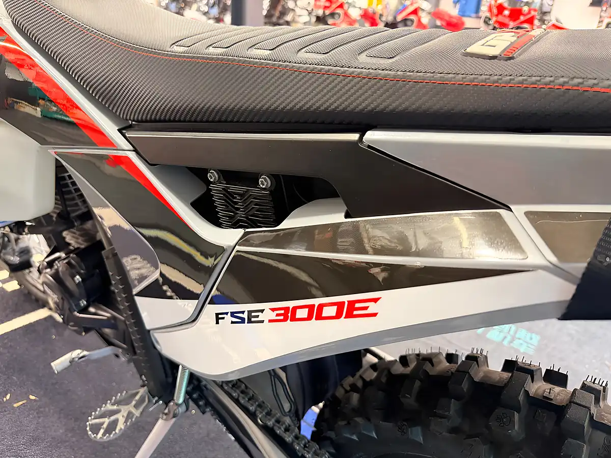 Used 2026 Gpx Moto Fse 300E - Interior and Exterior details 15