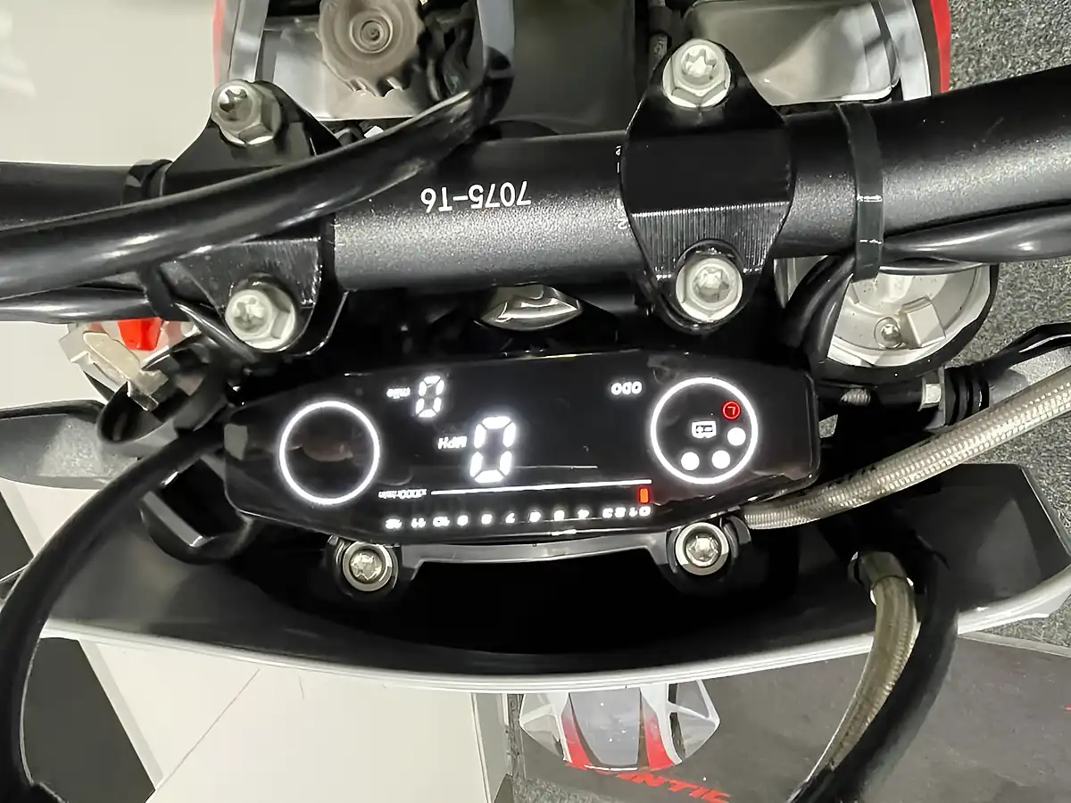 Used 2026 Gpx Moto TSE300 L - Interior and Exterior details 2